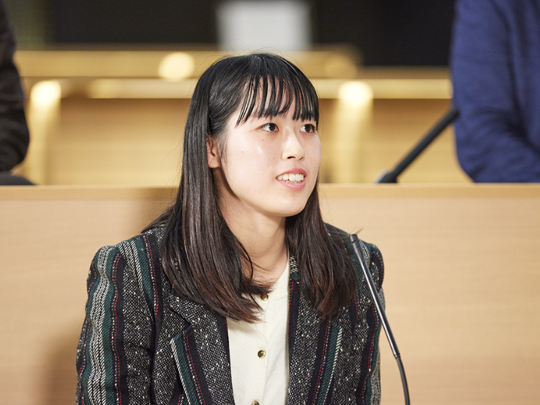 水島 志織 氏